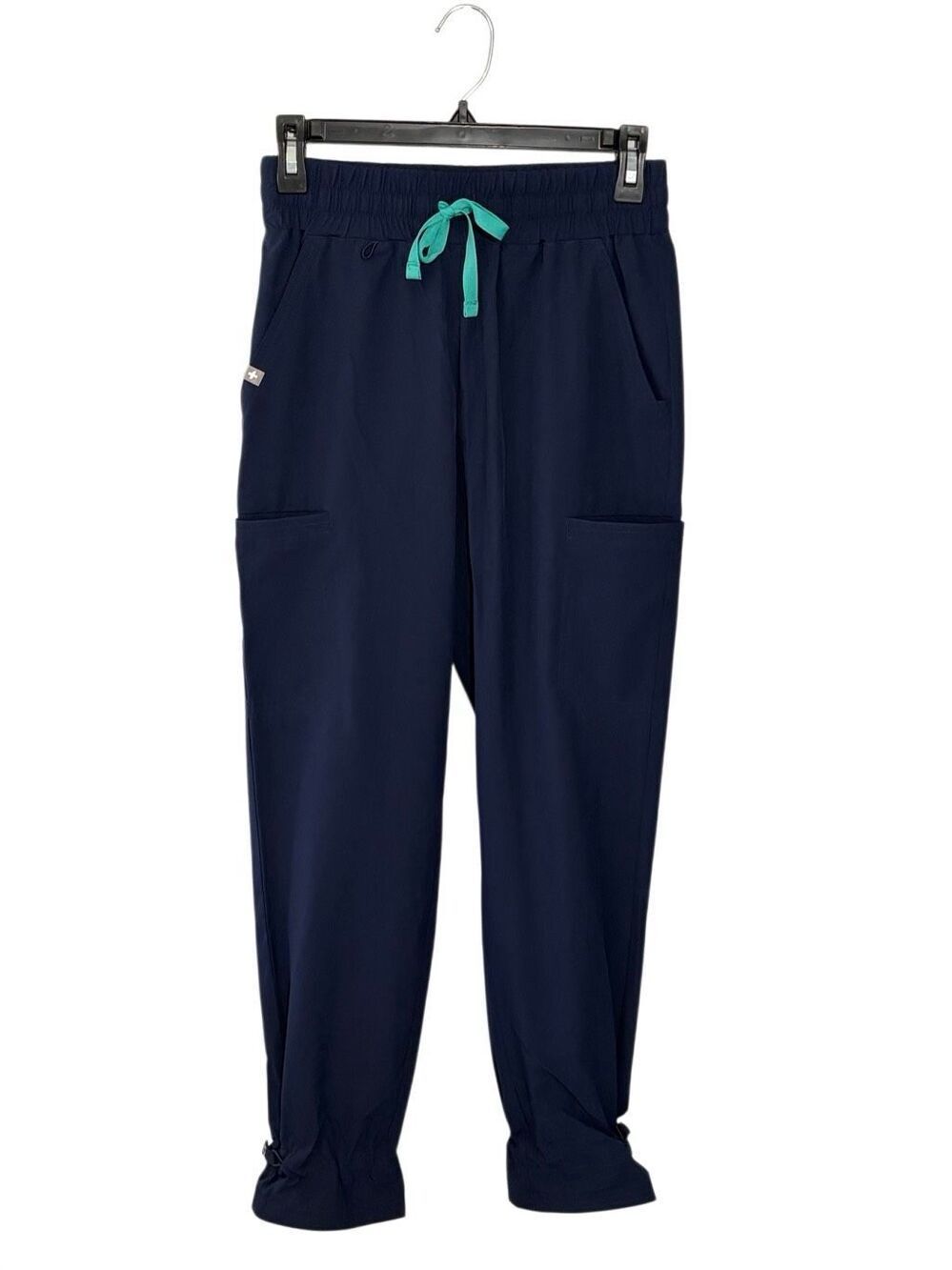 NWT Figs Saumer High-waisted jogger scrub pant in navy - XS